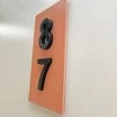Plăcuță din aluminiu pentru numerotare apartamente, model N13