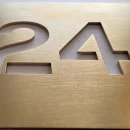 Plăcuță din alamă pentru numerotare apartamente, model A2