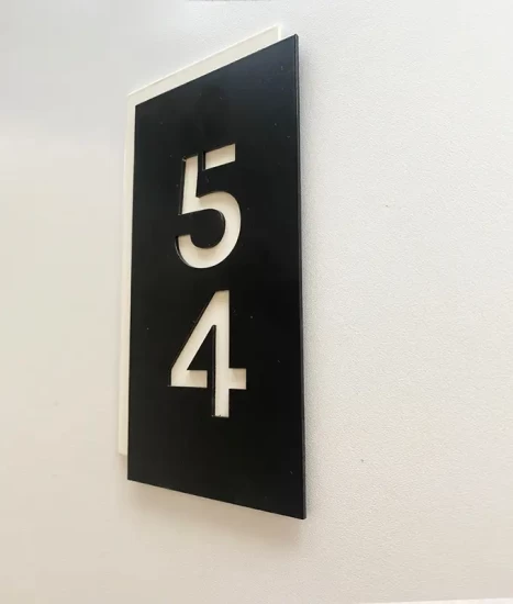 Plăcuță din aluminiu pentru numerotare apartamente, model N12