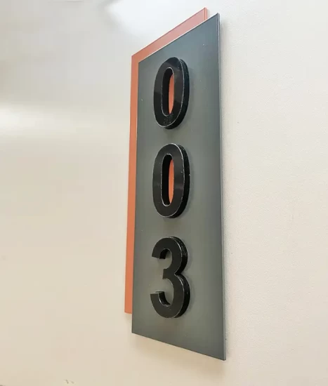 Plăcuță din aluminiu pentru numerotare apartamente, model N23
