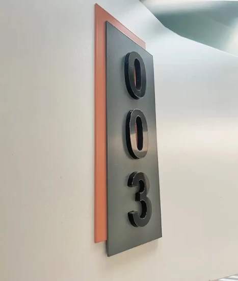 Plăcuță din aluminiu pentru numerotare apartamente, model N23